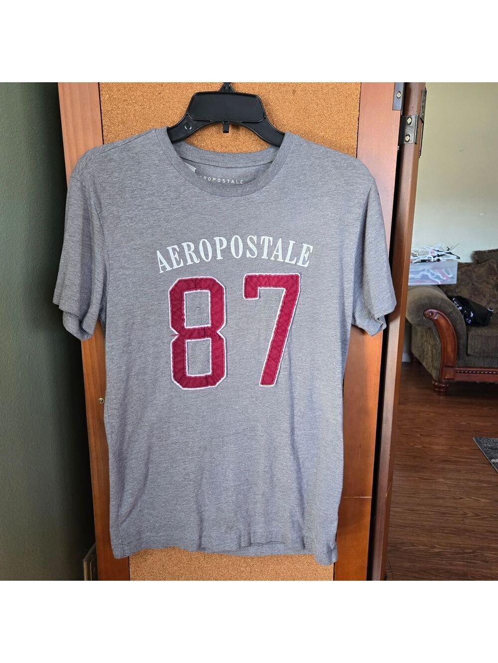 Aeropostale Gray Tee with Red 87 Graphic